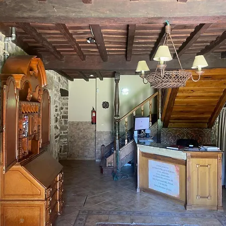 Hotel-posada Fuentes Carrionas Hotell Camasobres