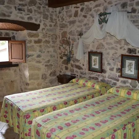 Hotel-posada Fuentes Carrionas Szálloda 3*