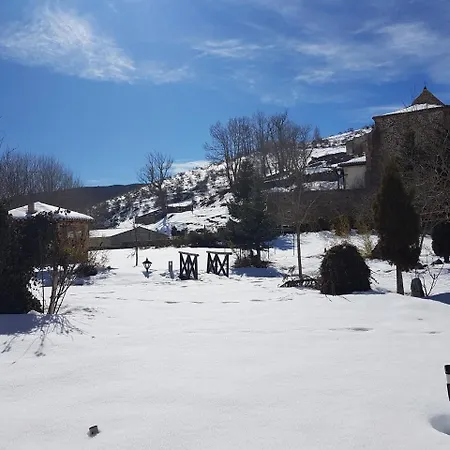 Hotel-posada Fuentes Carrionas Szálloda 3*