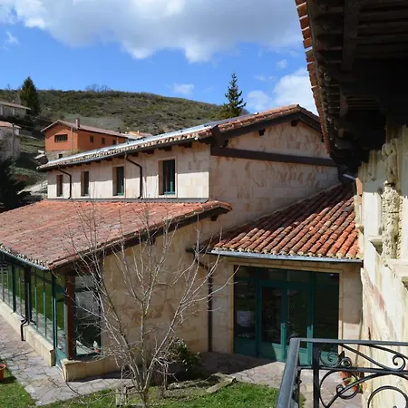 Hotel-posada Fuentes Carrionas Camasobres