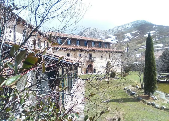 Hotel-posada Fuentes Carrionas Hotel 3*